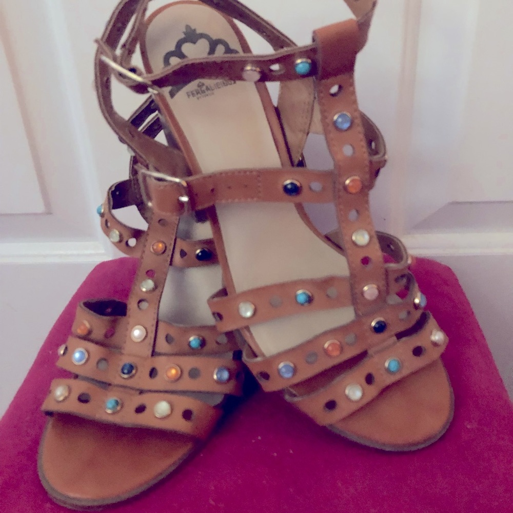 SALE LNWOT Fergalicious by Fergie sandals